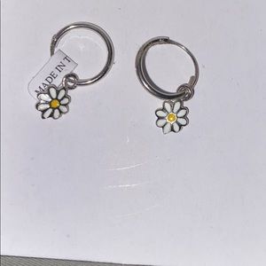 Tiny daisy hoops